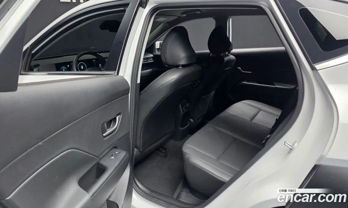 Hyundai Kona 2023 1.6 автомат (гидро), фото 16 Hyundai Kona 2023 1.6 автомат (гидро), фото 16