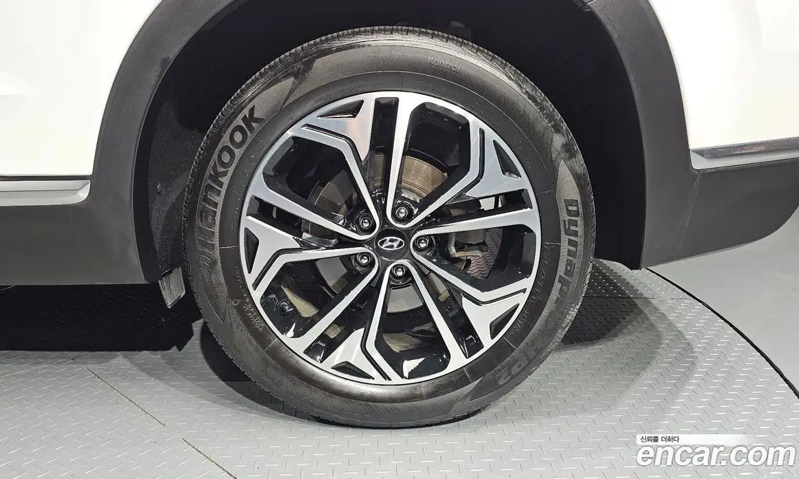 Hyundai Santa Fe 2019 2.0 автомат (гидро), фото 7