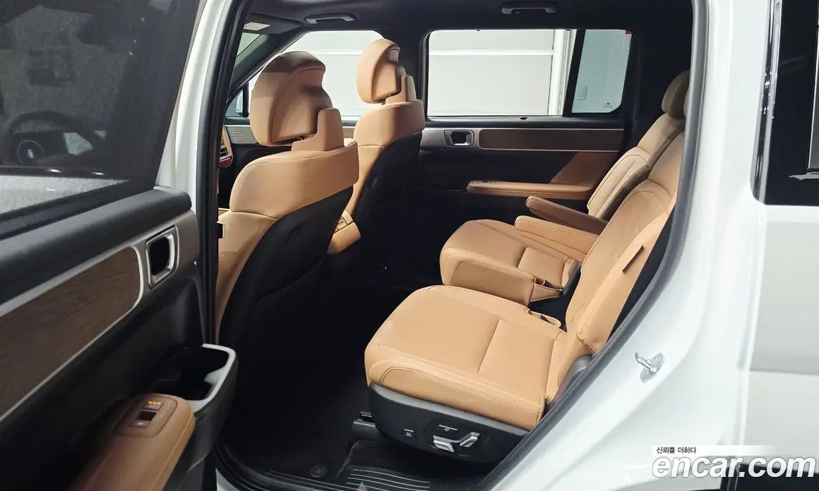 Hyundai Santa Fe 2025 1.6 автомат (гидро), фото 17 Hyundai Santa Fe 2025 1.6 автомат (гидро), фото 17