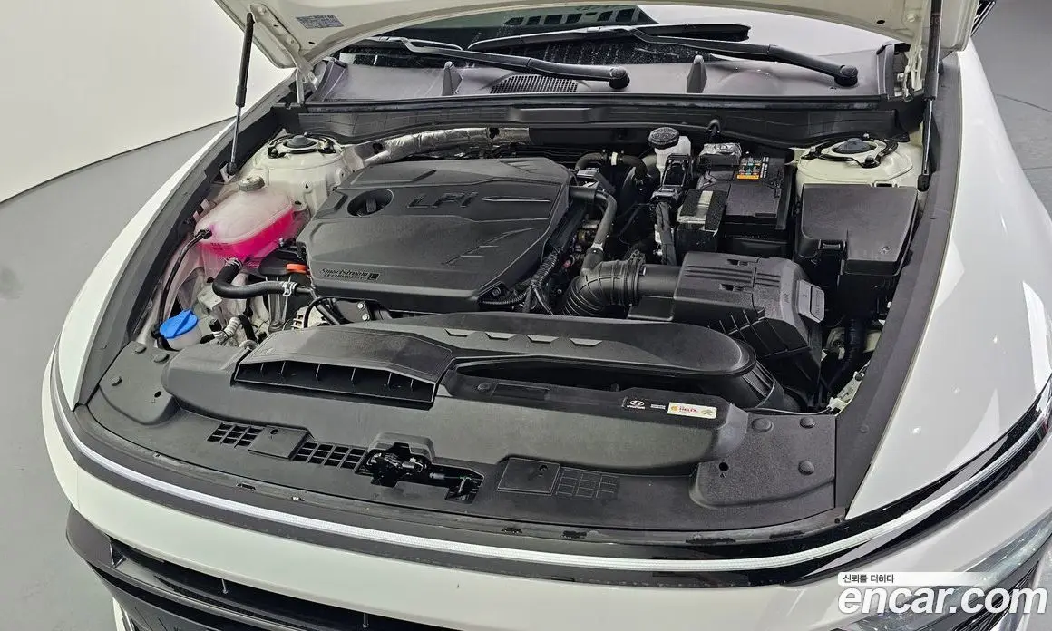 Hyundai Sonata 2023 2.0 автомат (гидро), фото 6