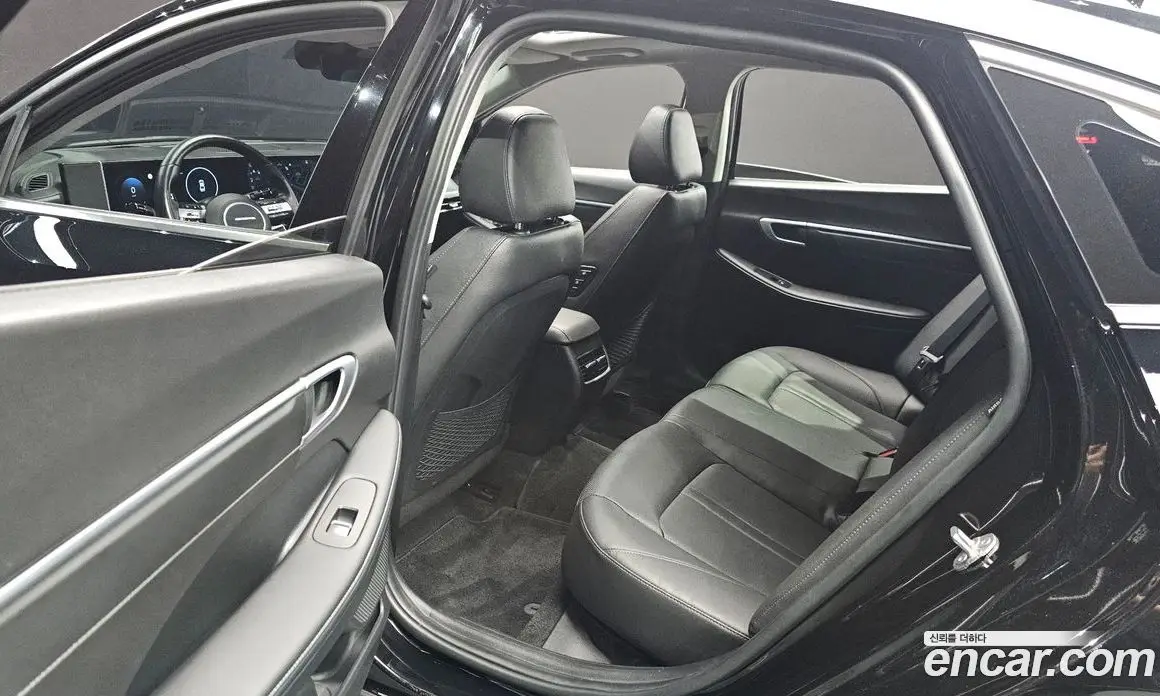 Hyundai Sonata 2024 2.0 автомат (гидро), фото 12 Hyundai Sonata 2024 2.0 автомат (гидро), фото 12