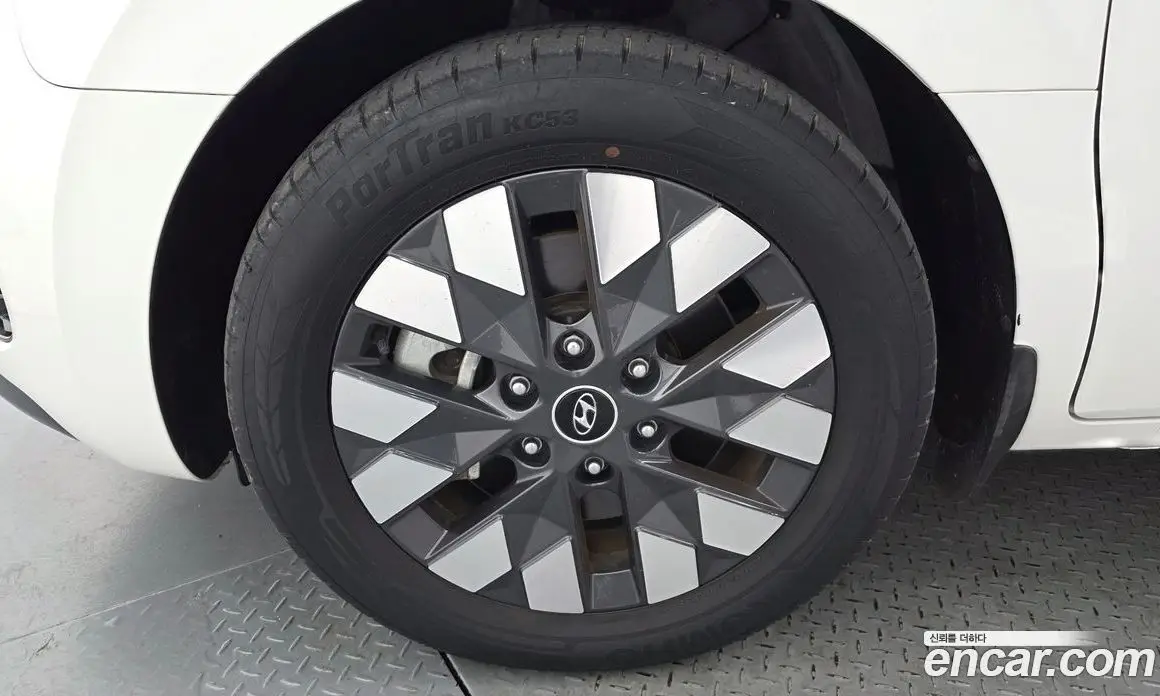 Hyundai Staria 2022 3.5 автомат (гидро), фото 5 Hyundai Staria 2022 3.5 автомат (гидро), фото 5