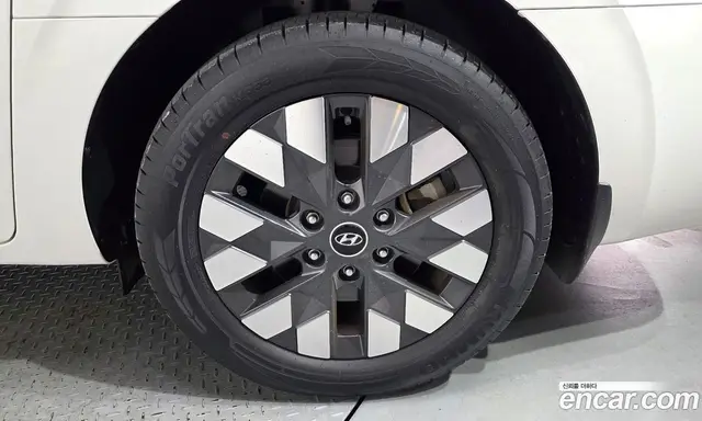 Hyundai Staria 2022 3.5 автомат (гидро), миниатюра 7 Hyundai Staria 2022 3.5 автомат (гидро), миниатюра 7