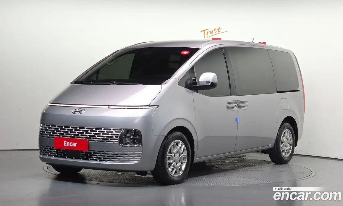 Hyundai Staria 2023 2.2 автомат (гидро), фото 1 Hyundai Staria 2023 2.2 автомат (гидро), фото 1