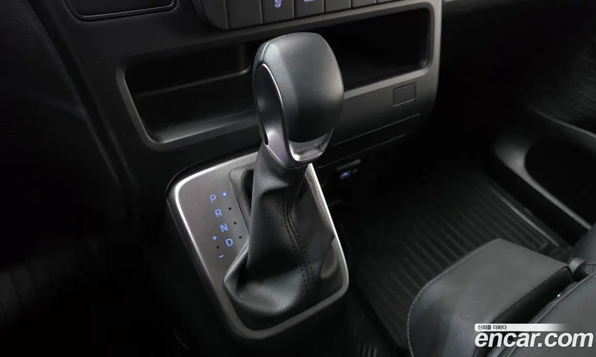 Hyundai Staria 2023 2.2 автомат (гидро), фото 12 Hyundai Staria 2023 2.2 автомат (гидро), фото 12