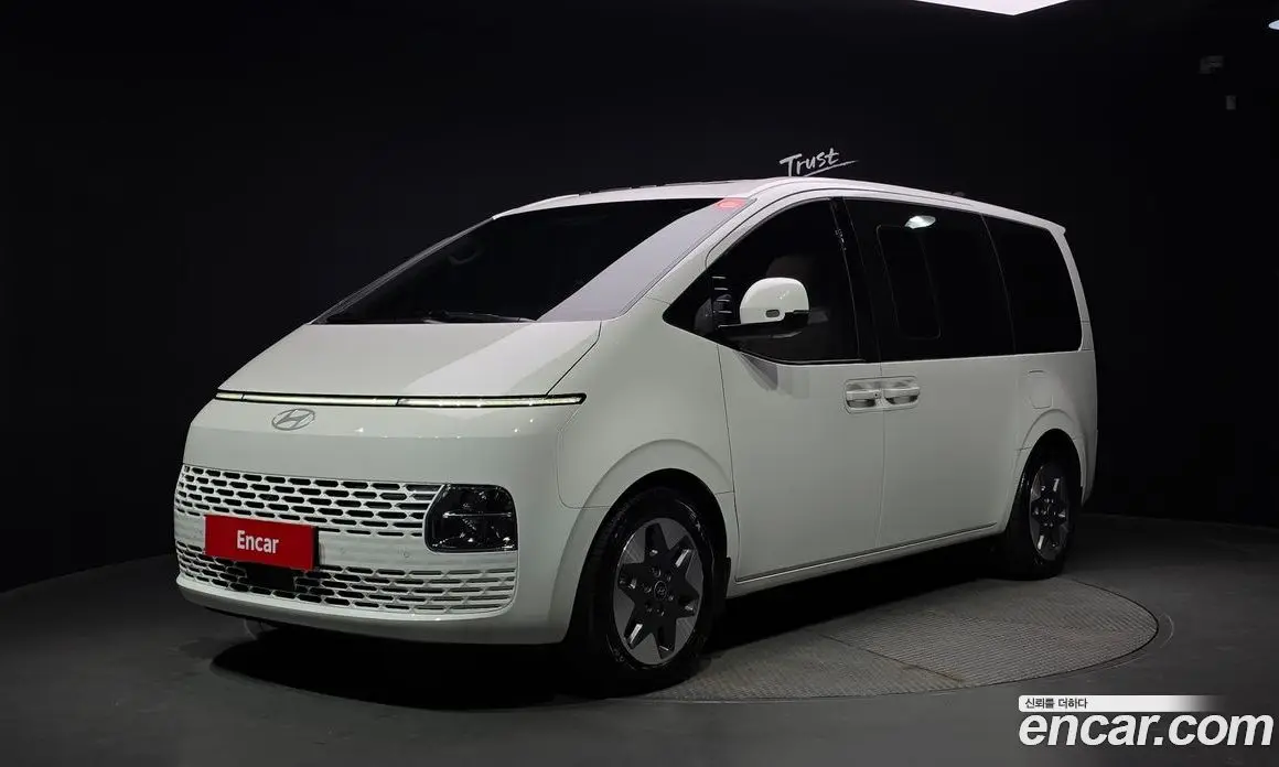 Hyundai Staria 2024 3.5 автомат (гидро), фото 1 Hyundai Staria 2024 3.5 автомат (гидро), фото 1