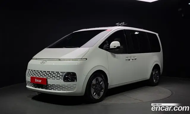 Hyundai Staria 2024 3.5 автомат (гидро), миниатюра 1 Hyundai Staria 2024 3.5 автомат (гидро), миниатюра 1