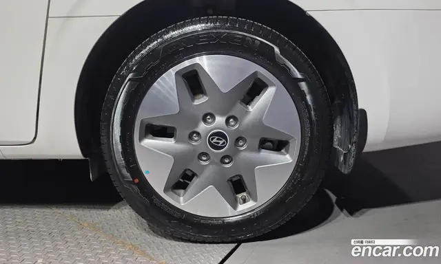 Hyundai Staria 2024 3.5 автомат (гидро), миниатюра 7 Hyundai Staria 2024 3.5 автомат (гидро), миниатюра 7