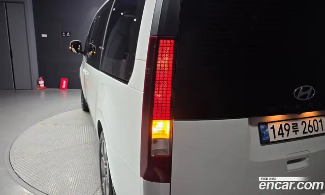 Hyundai Staria 2024 3.5 автомат (гидро), миниатюра 9 Hyundai Staria 2024 3.5 автомат (гидро), миниатюра 9