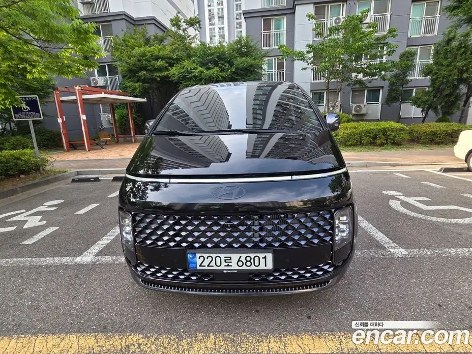 Hyundai Staria 2024 2.2 автомат (гидро), фото 15