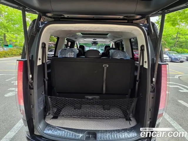 Hyundai Staria 2024 2.2 автомат (гидро), миниатюра 4