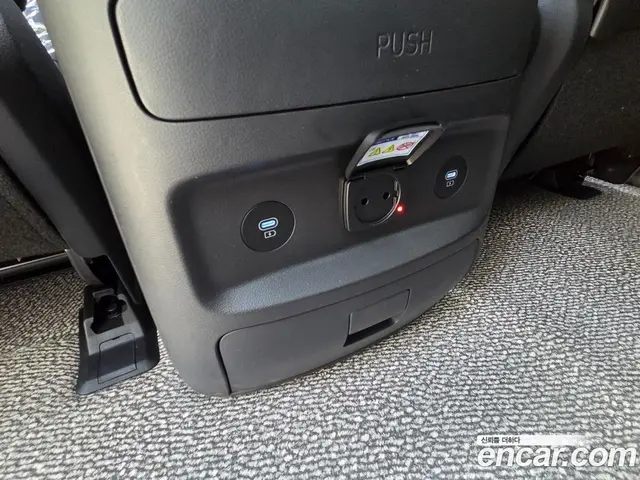Hyundai Staria 2024 2.2 автомат (гидро), миниатюра 10