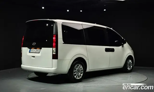 Hyundai Staria 2024 3.5 автомат (гидро), миниатюра 2