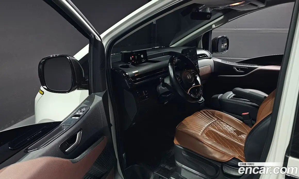 Hyundai Staria 2024 3.5 автомат (гидро), фото 13