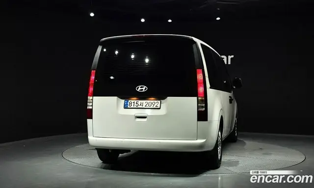 Hyundai Staria 2024 3.5 автомат (гидро), миниатюра 4