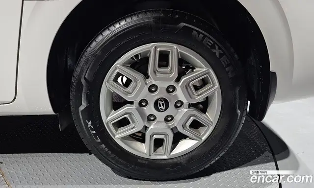 Hyundai Staria 2024 3.5 автомат (гидро), миниатюра 7