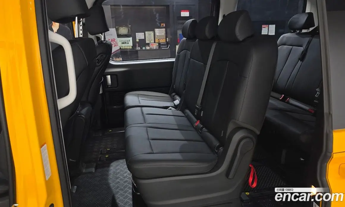 Hyundai Staria 2025 1.6 автомат (гидро), фото 16