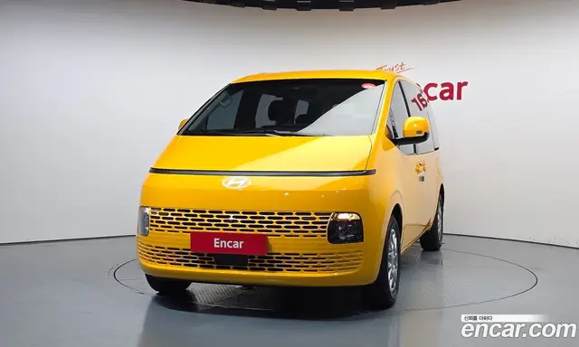 Hyundai Staria 2025 1.6 автомат (гидро), миниатюра 3