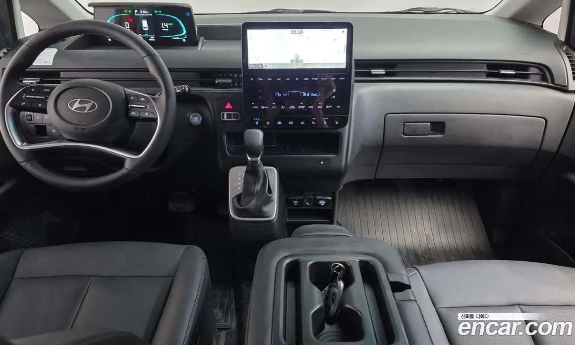 Hyundai Staria 2025 1.6 автомат (гидро), фото 10
