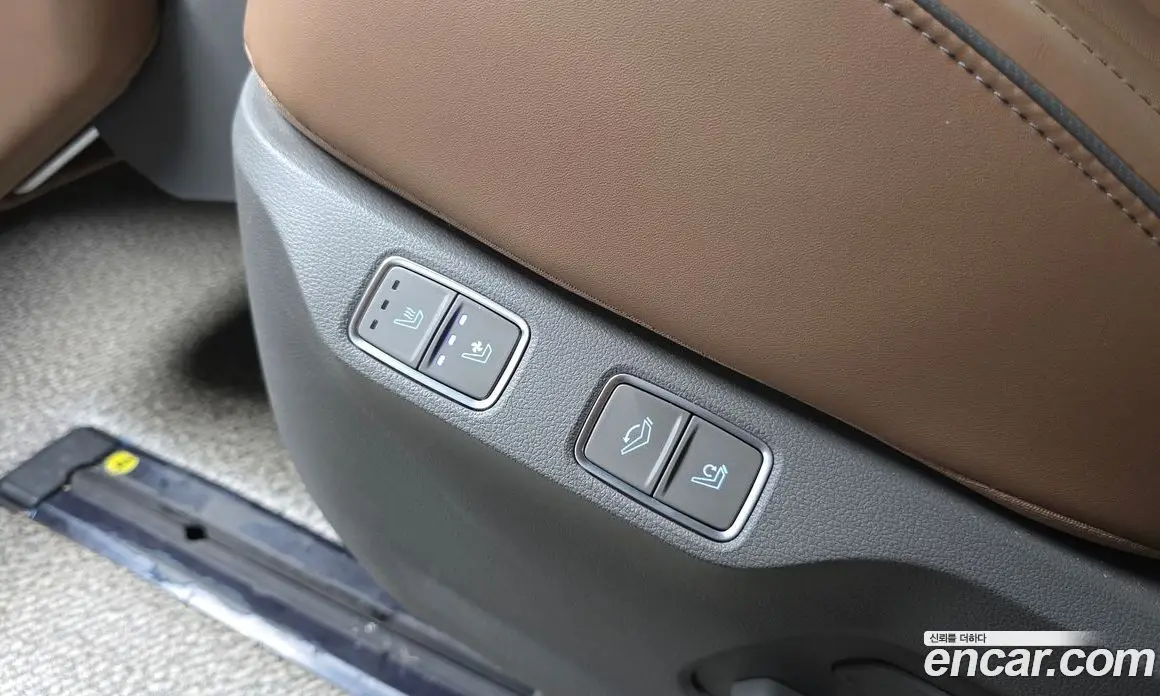 Hyundai Staria 2025 2.2 автомат (гидро), фото 24