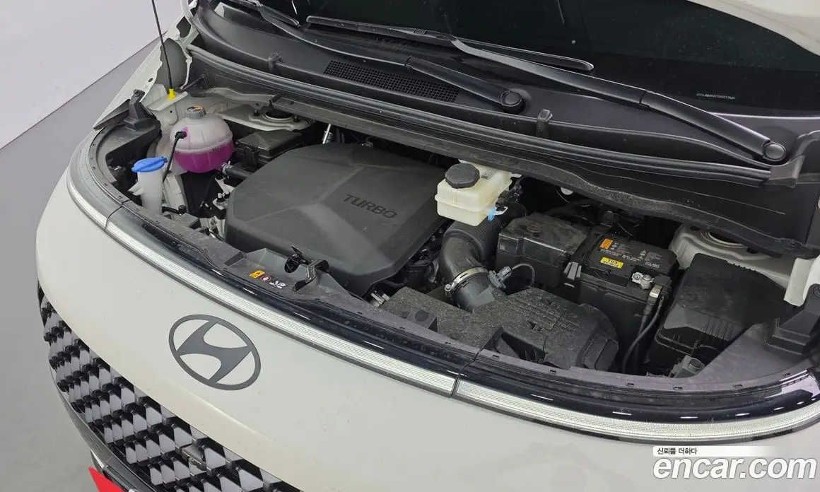 Hyundai Staria 2025 2.2 автомат (гидро), фото 29