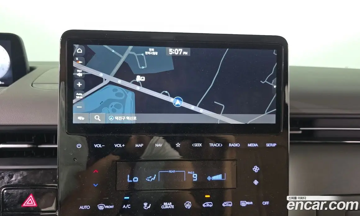 Hyundai Staria 2025 2.2 автомат (гидро), фото 32