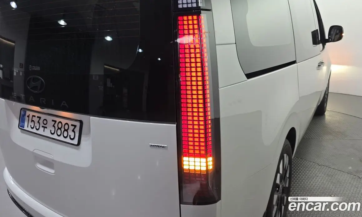 Hyundai Staria 2025 2.2 автомат (гидро), фото 9