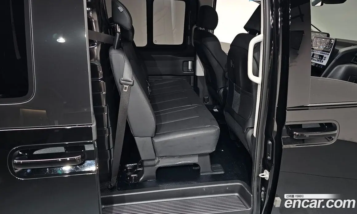 Hyundai Staria 2025 1.6 автомат (гидро), фото 17