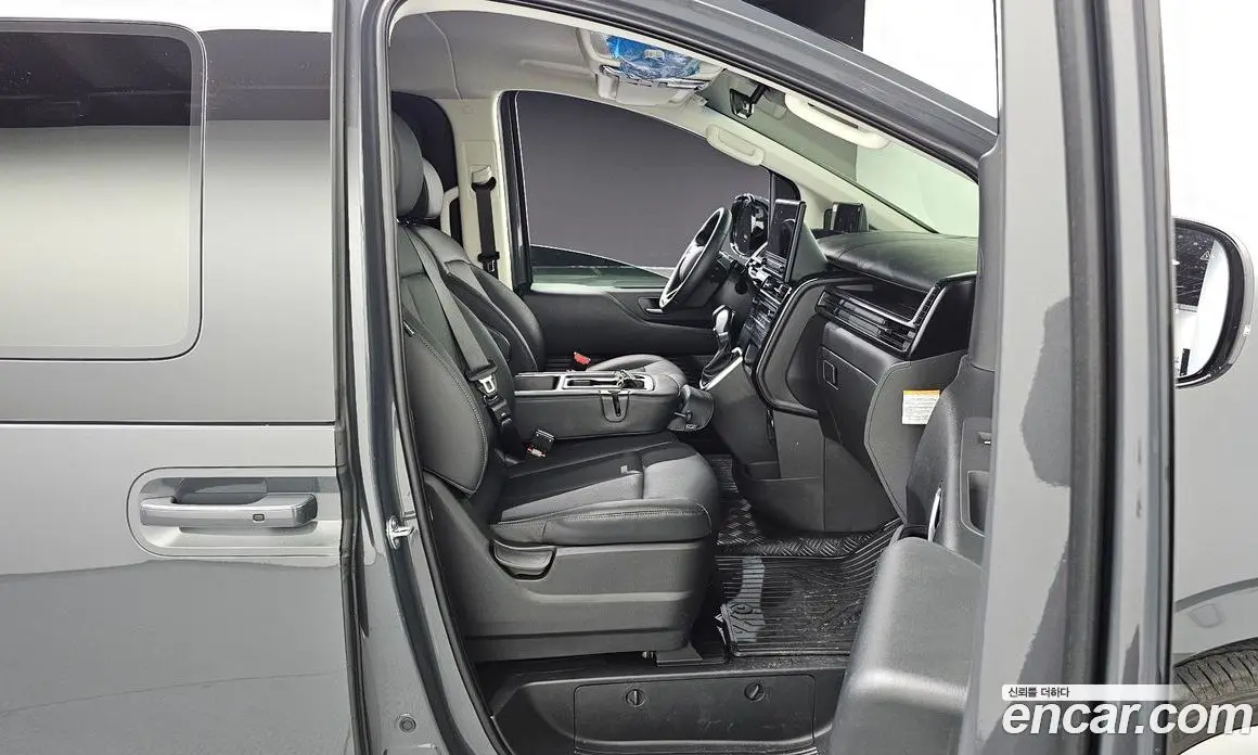 Hyundai Staria 2026 1.6 автомат (гидро), фото 16 Hyundai Staria 2026 1.6 автомат (гидро), фото 16