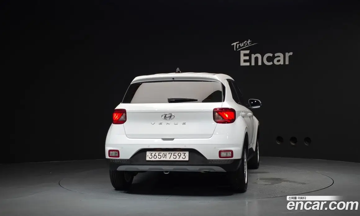 Hyundai Venue 2025 1.6 автомат (гидро), фото 4 Hyundai Venue 2025 1.6 автомат (гидро), фото 4