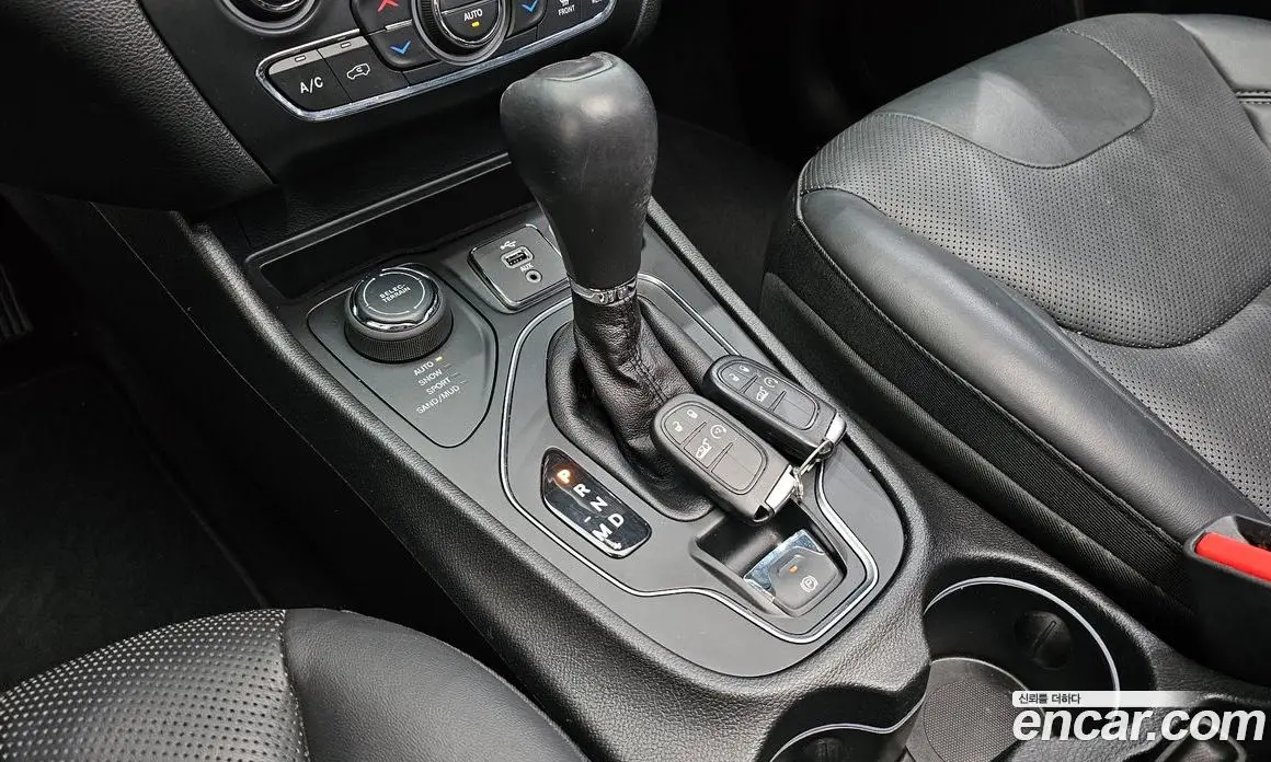 Jeep Cherokee 2018 2.4 автомат (гидро), фото 12 Jeep Cherokee 2018 2.4 автомат (гидро), фото 12