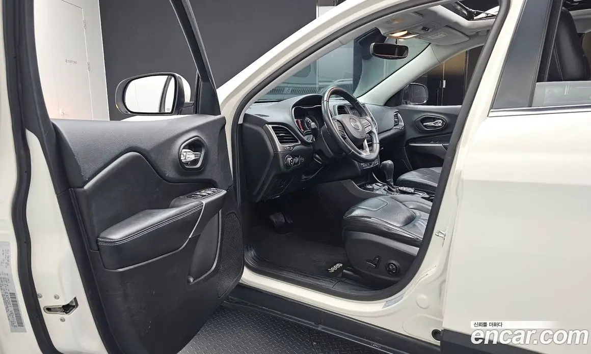 Jeep Cherokee 2018 2.4 автомат (гидро), фото 13 Jeep Cherokee 2018 2.4 автомат (гидро), фото 13