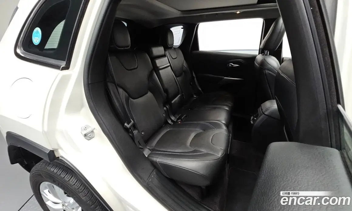Jeep Cherokee 2018 2.4 автомат (гидро), фото 17 Jeep Cherokee 2018 2.4 автомат (гидро), фото 17