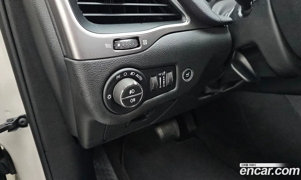 Jeep Cherokee 2018 2.4 автомат (гидро), фото 25 Jeep Cherokee 2018 2.4 автомат (гидро), фото 25