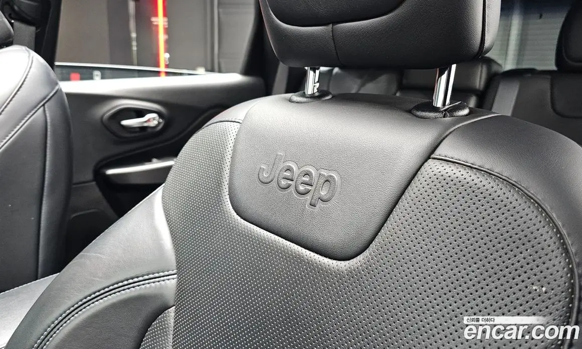 Jeep Cherokee 2018 2.4 автомат (гидро), фото 31 Jeep Cherokee 2018 2.4 автомат (гидро), фото 31