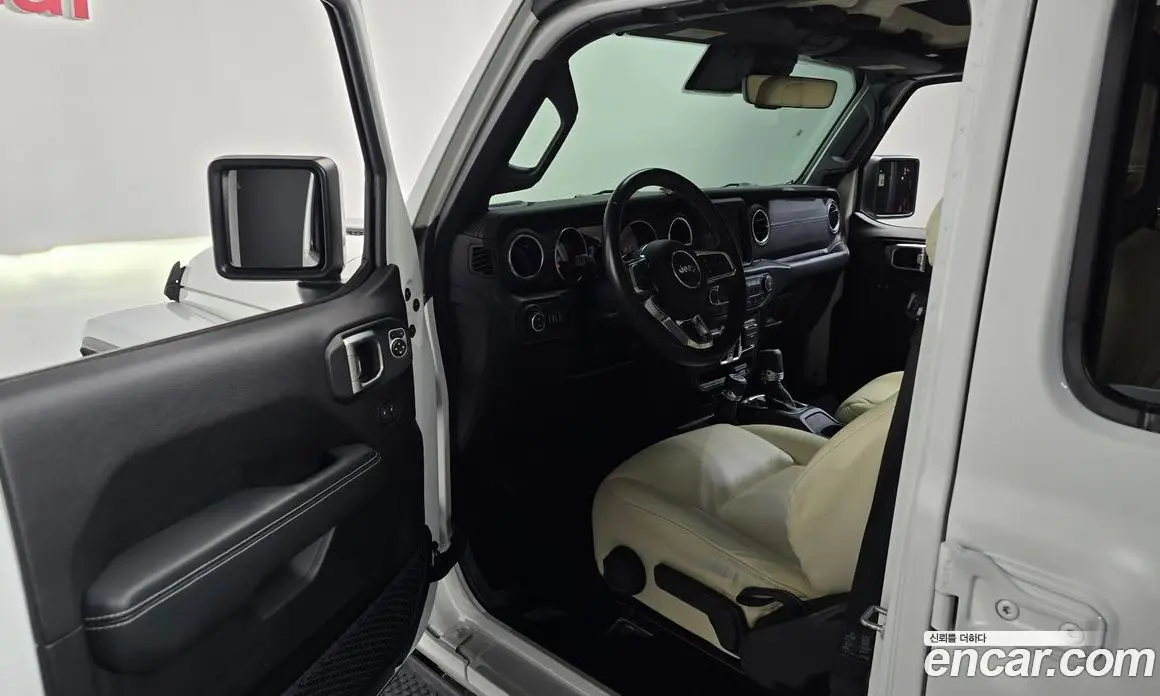 Jeep Wrangler 2019 2.0 автомат (гидро), фото 13 Jeep Wrangler 2019 2.0 автомат (гидро), фото 13