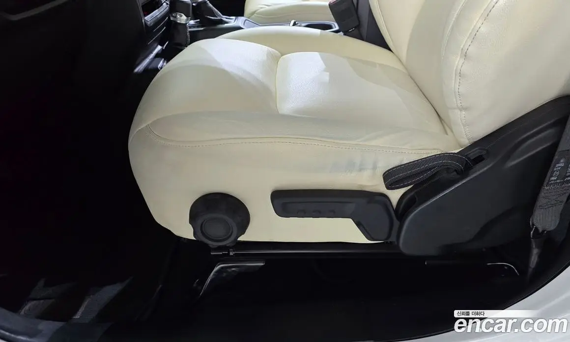 Jeep Wrangler 2019 2.0 автомат (гидро), фото 30 Jeep Wrangler 2019 2.0 автомат (гидро), фото 30