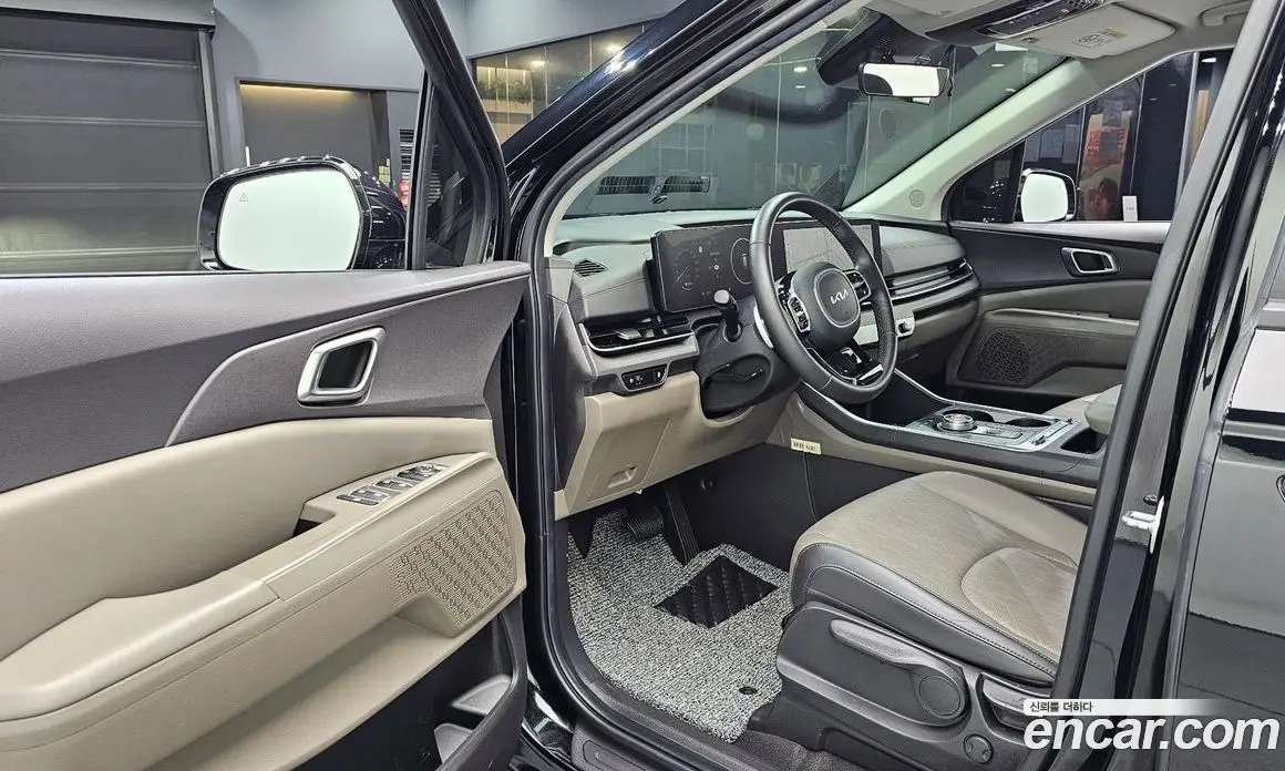Kia Carnival 2024 2.2 автомат (гидро), фото 13 Kia Carnival 2024 2.2 автомат (гидро), фото 13