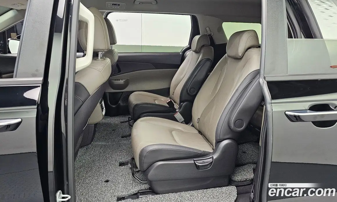 Kia Carnival 2024 2.2 автомат (гидро), фото 18 Kia Carnival 2024 2.2 автомат (гидро), фото 18