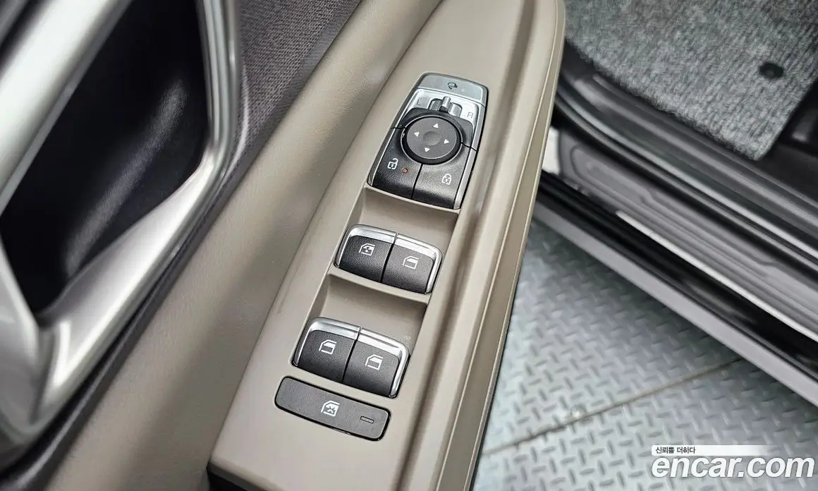 Kia Carnival 2024 2.2 автомат (гидро), фото 23 Kia Carnival 2024 2.2 автомат (гидро), фото 23
