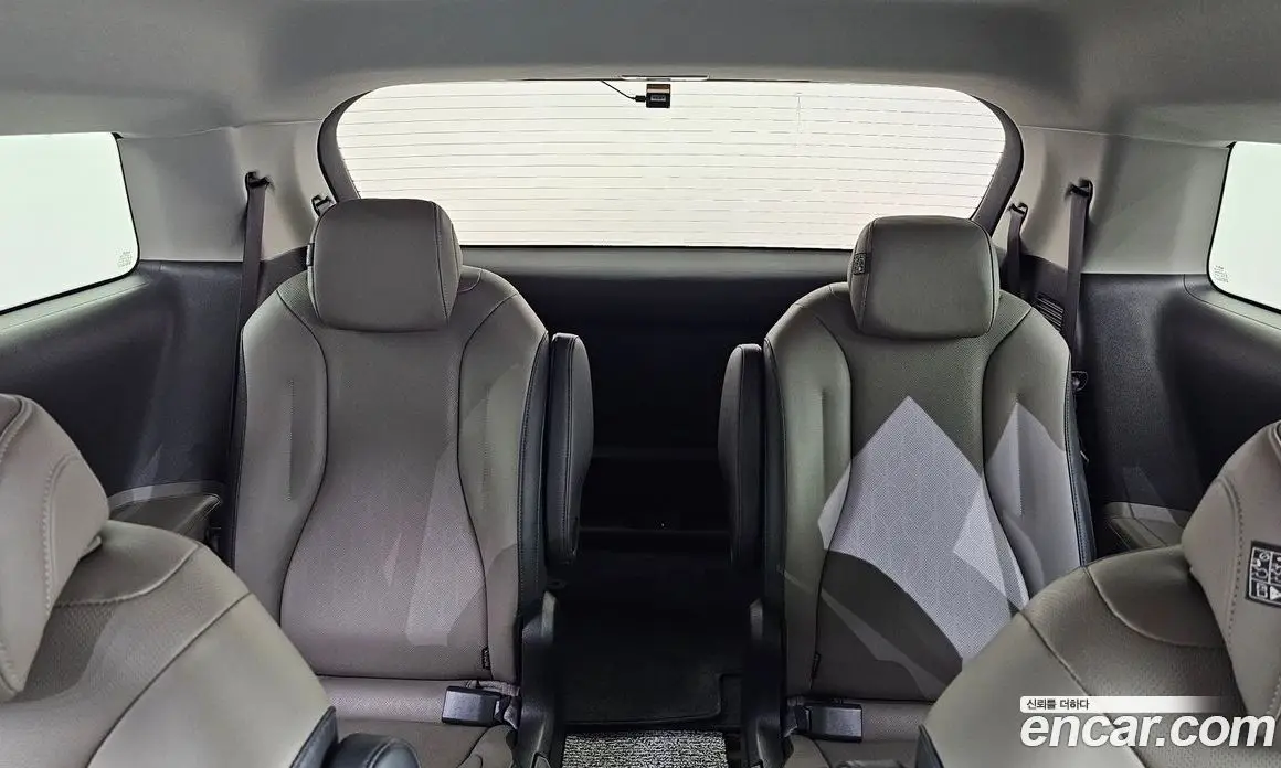 Kia Carnival 2024 2.2 автомат (гидро), фото 29 Kia Carnival 2024 2.2 автомат (гидро), фото 29