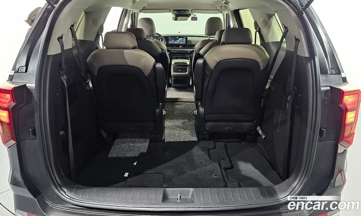 Kia Carnival 2024 2.2 автомат (гидро), фото 30 Kia Carnival 2024 2.2 автомат (гидро), фото 30