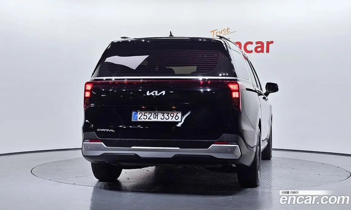 Kia Carnival 2024 2.2 автомат (гидро), фото 4 Kia Carnival 2024 2.2 автомат (гидро), фото 4