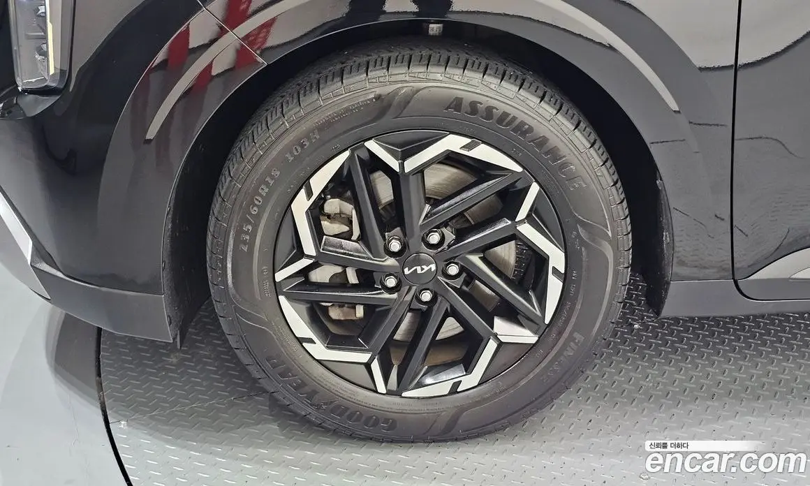 Kia Carnival 2024 2.2 автомат (гидро), фото 5 Kia Carnival 2024 2.2 автомат (гидро), фото 5
