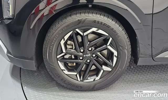 Kia Carnival 2024 2.2 автомат (гидро), миниатюра 5 Kia Carnival 2024 2.2 автомат (гидро), миниатюра 5