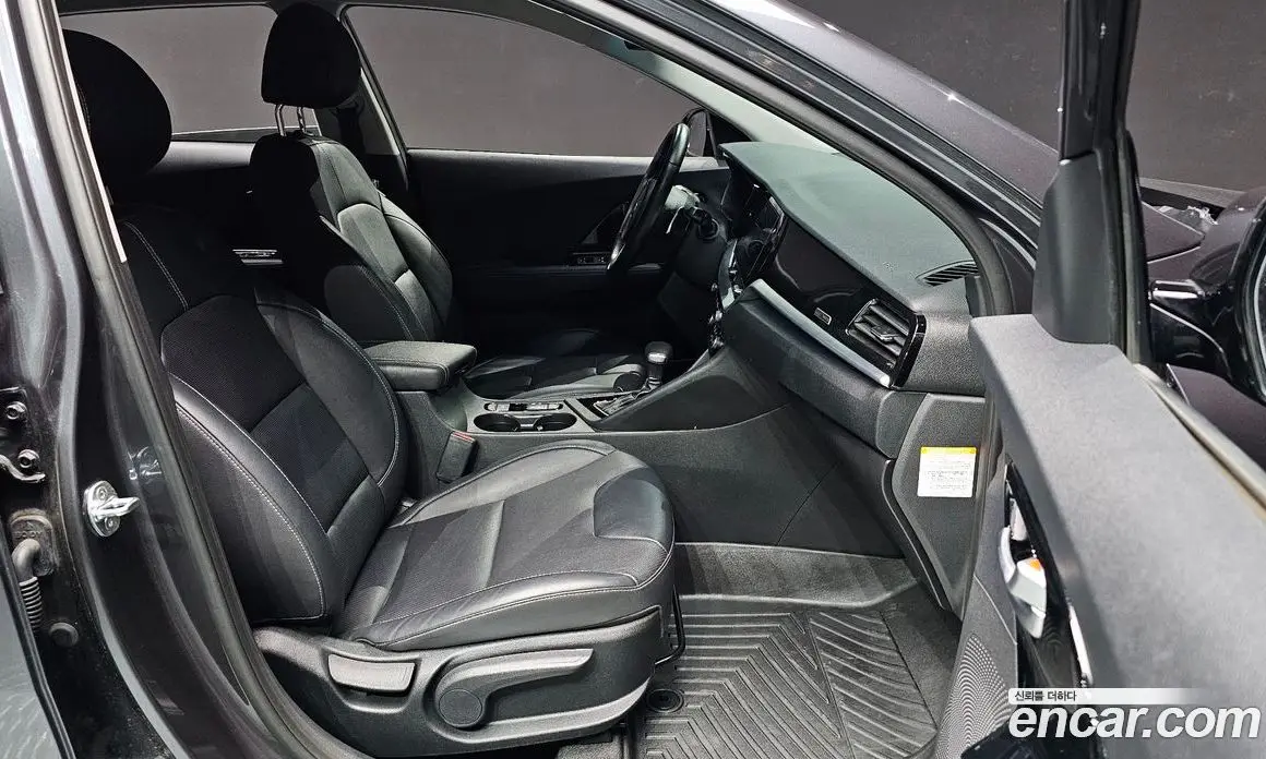 Kia Niro 2021 1.6 автомат (гидро), фото 16 Kia Niro 2021 1.6 автомат (гидро), фото 16