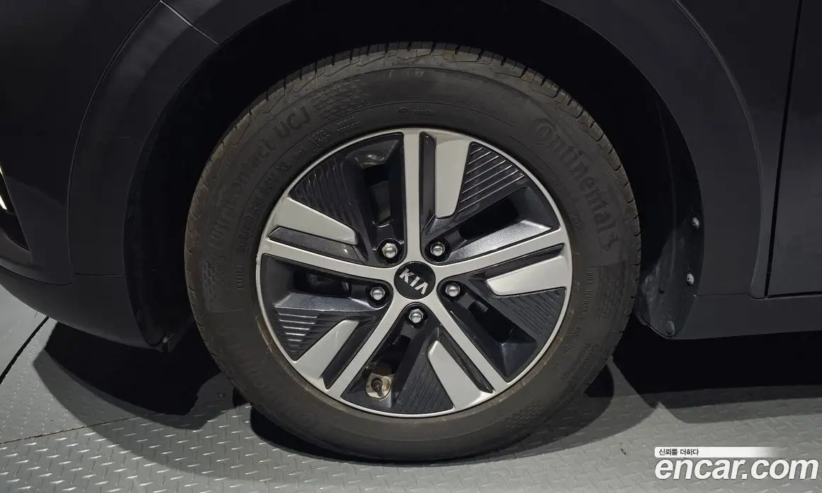 Kia Niro 2021 1.6 автомат (гидро), фото 5 Kia Niro 2021 1.6 автомат (гидро), фото 5