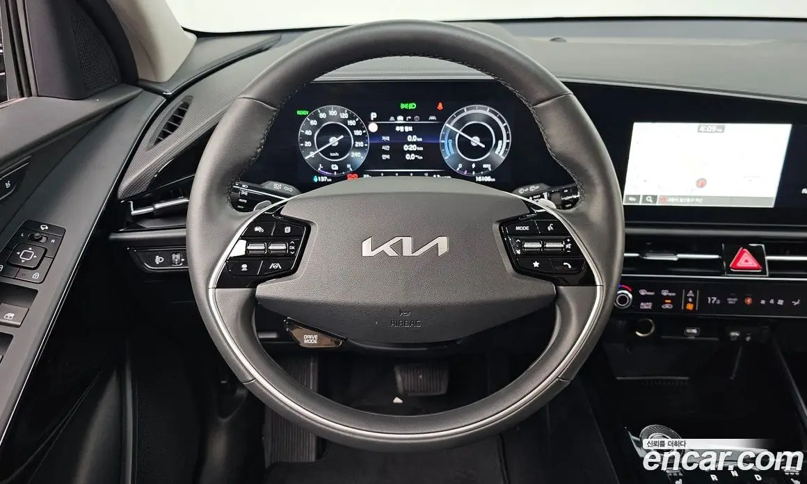 Kia Niro 2023 0.2 автомат (гидро), фото 18 Kia Niro 2023 0.2 автомат (гидро), фото 18