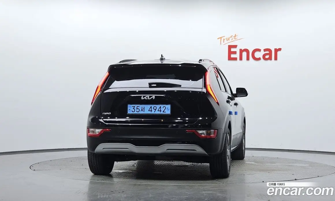 Kia Niro 2023 0.2 автомат (гидро), фото 3 Kia Niro 2023 0.2 автомат (гидро), фото 3