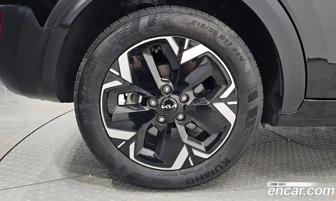Kia Niro 2023 0.2 автомат (гидро), фото 4 Kia Niro 2023 0.2 автомат (гидро), фото 4